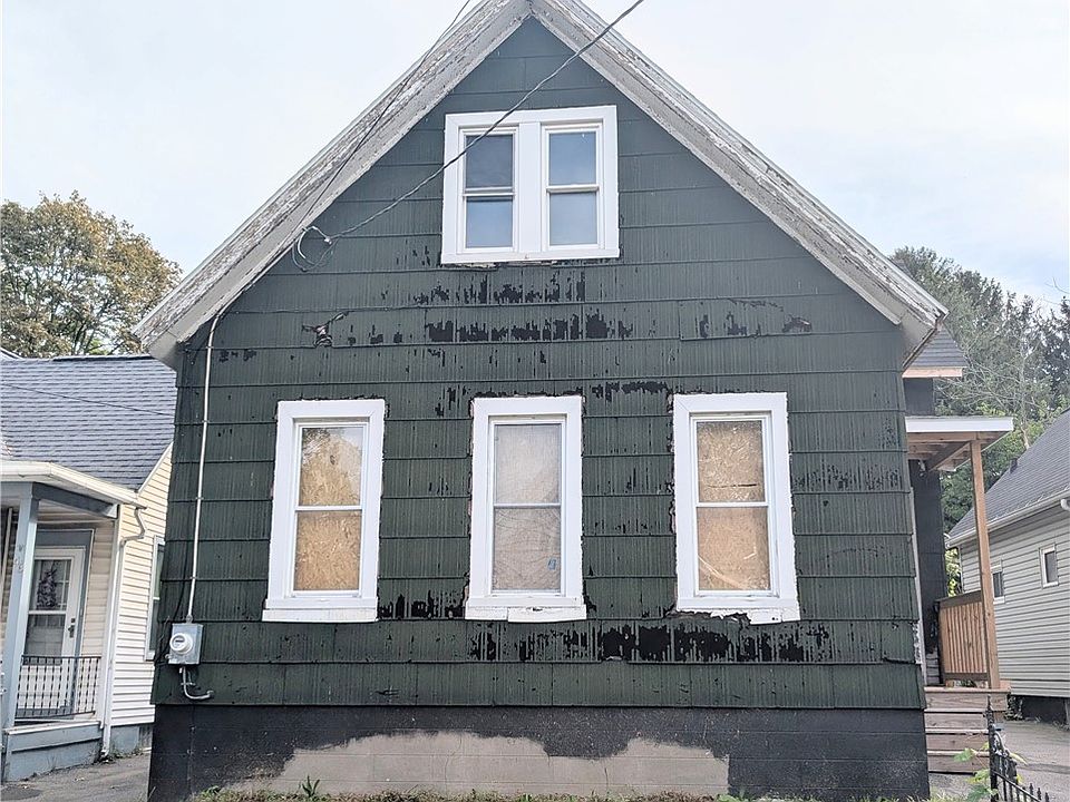 1st image of 42 Roth St
