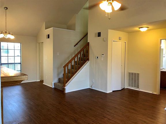 5th image of 6708 Old Stone Dr