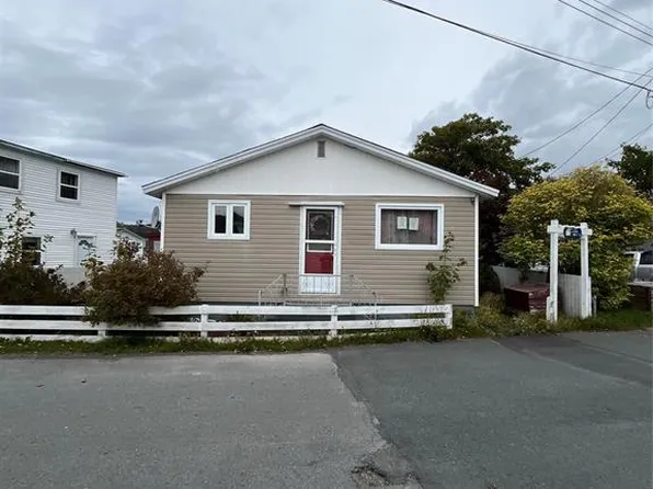 9 Cabot Street, Placentia, NL A0B0B9
