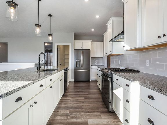 4th image of 8248 Misty Meadow Ct