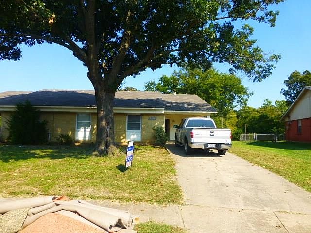 1st image of 322 Evelyn Dr