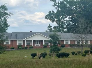303 N Church St, Grove Hill, AL 36451
