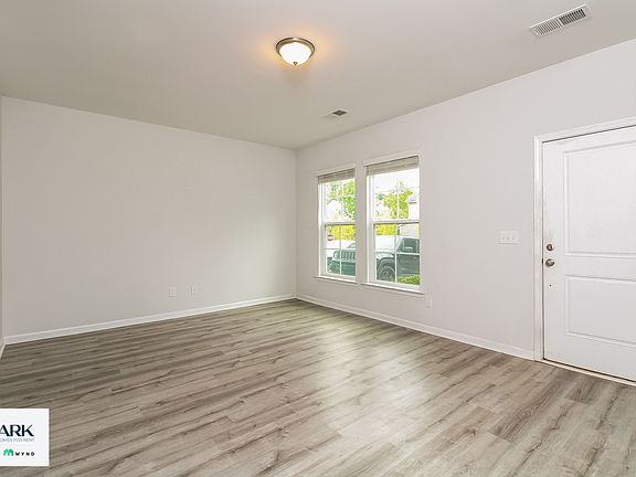 3rd image of 339 Northwood St