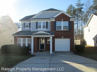 2451 Quarry Ridge Ln, Raleigh, NC 27610