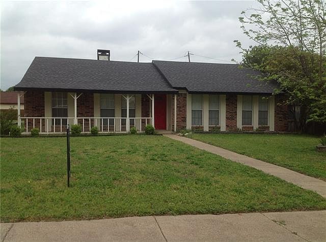 1st image of 1403 Ross Ln