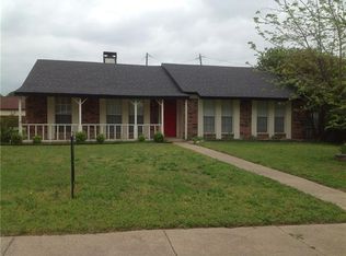 1403 Ross Ln, Seagoville, TX 75159