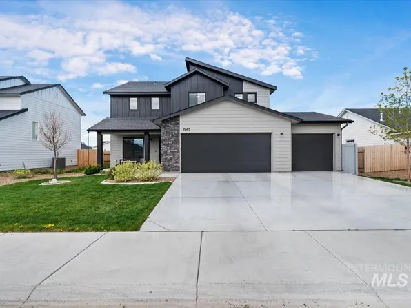 1945 SW Sharpshinned Ave, Mountain Home, ID 83647