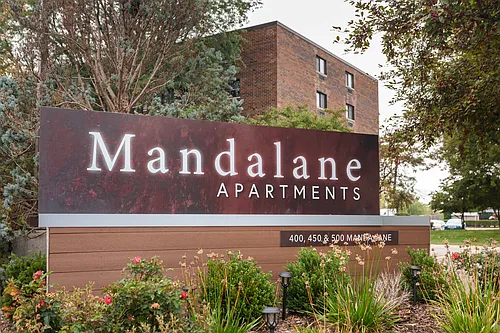 Mandalane Photo 1