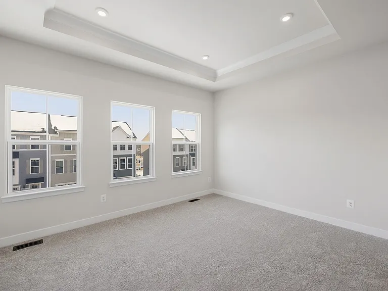 4687 Drysdale St — Photo 18