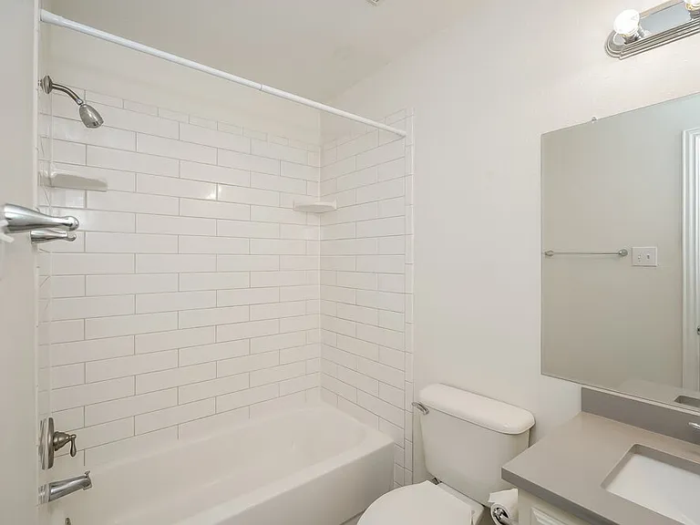 211 Dove Mdws — Photo 15