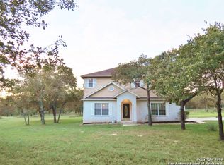 418 Arbor Vw, Adkins, TX 78101