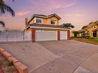 711 Meridian Cir, Corona, CA 92882