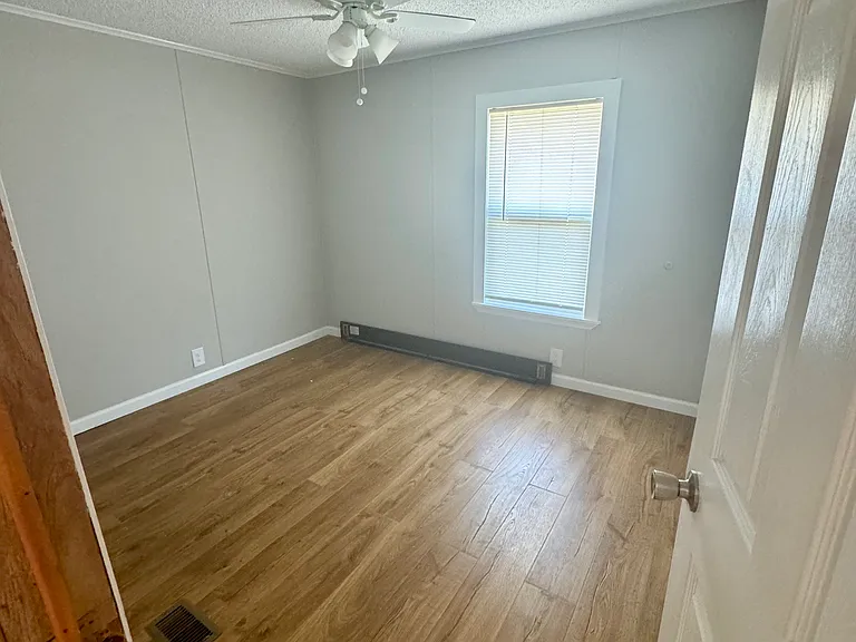 119 Lomie McLean Ln — Photo 11