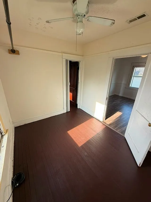 2 bed, 1000 sqft, $1,000 — Photo 2