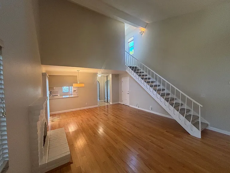 840 Adobe Dr — Photo 3