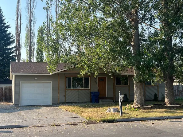 720 Crimson Dr, Idaho Falls, ID 83401