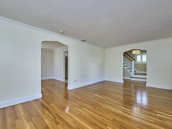 3rd image of 77 Prentice St