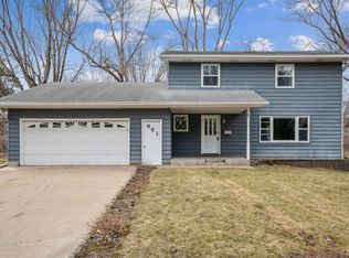 651 N Fremont St, River Falls, WI 54022