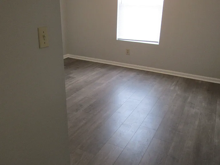 700 Simpson Rd #5-H — Photo 2