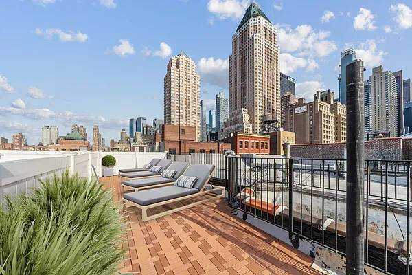 Rented by Vector New York, LLC | media 38