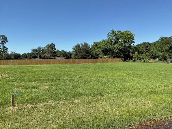 4 Surveyors Rd, Aubrey, TX 76227
