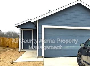 14831 Onyx Pl, Elmendorf, TX 78112