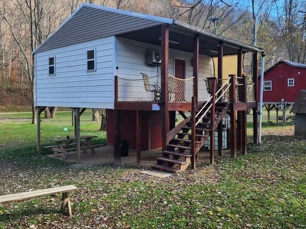 5889 Frost Rd, Coolville, OH 45723