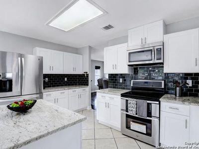 7107 Valewood Vw, San Antonio, TX, 78240