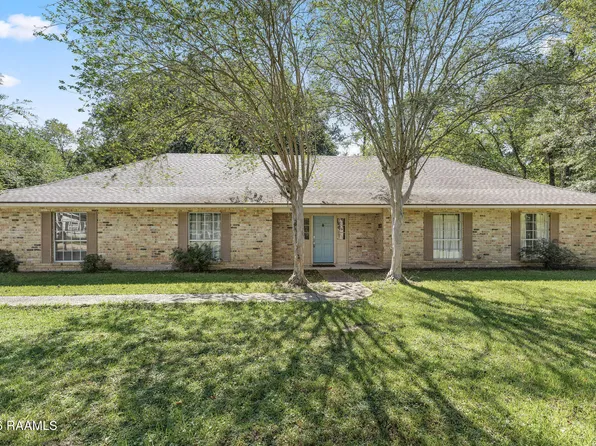 217 W Eleanor St, Opelousas, LA 70570