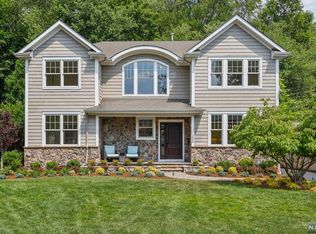 333 James St, Ridgewood, NJ 07450