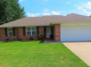 3310 W Rockwood St, Springfield, MO 65807