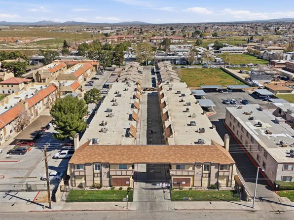 38710 10th St E APT 18, Palmdale, CA 93550