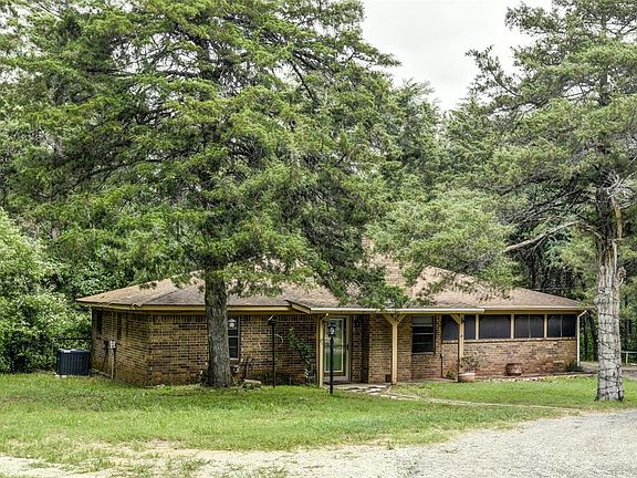 2nd image of 531 Shawnee Trl