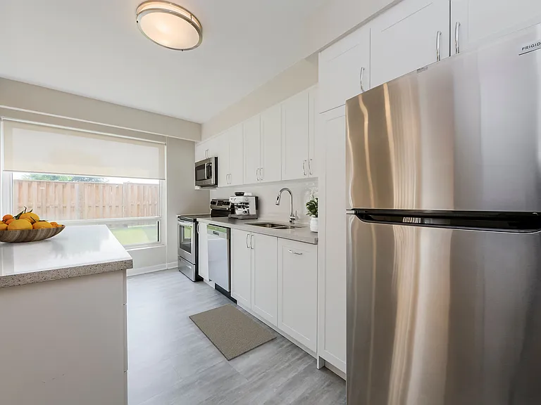 12 Auburndale Ct — Photo 3