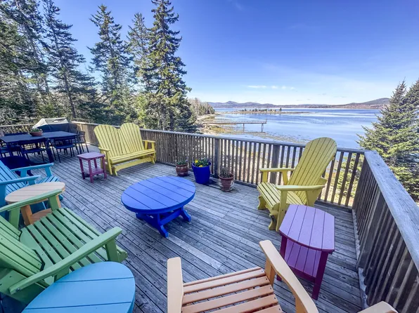 447 Ferry Road, Islesboro, ME 04848