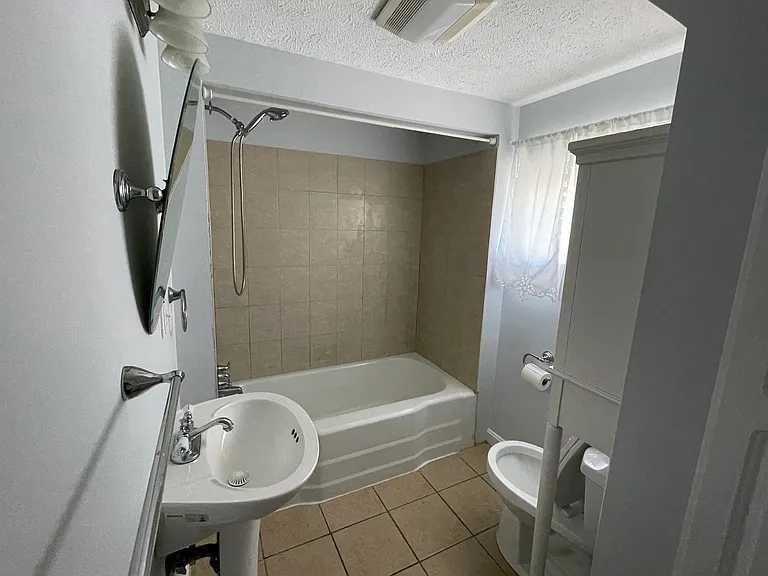73 Saint Peter St #A — Photo 7
