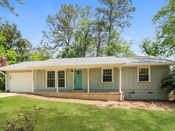 3293 Chisholm Trl SW, Marietta, GA 30060