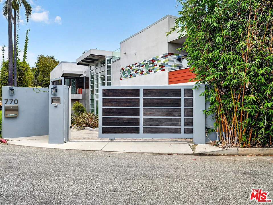 770 Paseo Miramar
