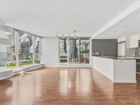 788 Hamilton St, Vancouver, BC