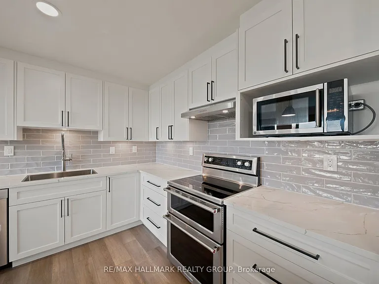 20 Chesterton Dr #714 — Photo 3