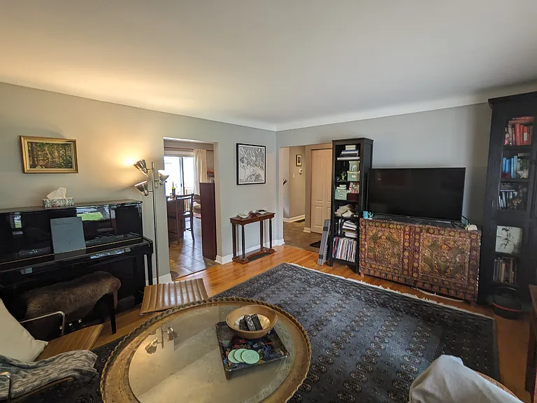 1576 Maxime St #UPPER — Photo 12