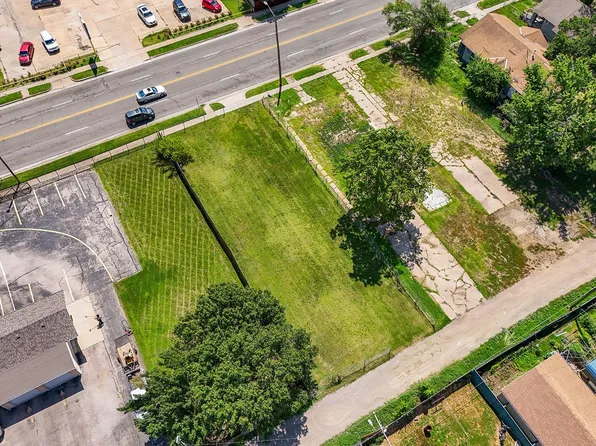1733 S Broadway Ave, Wichita, KS 67211