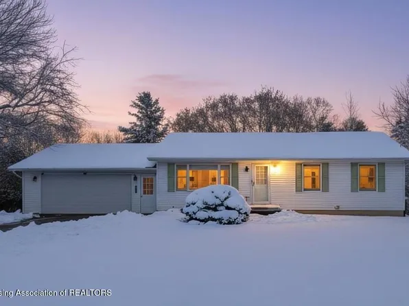 5125 E Clark Rd, Bath, MI 48808