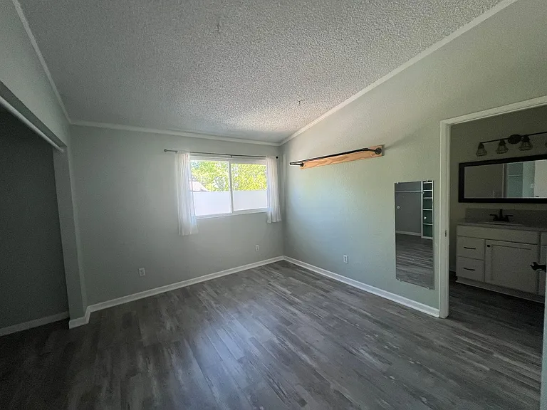 9805 El Camino Real #2 — Photo 18