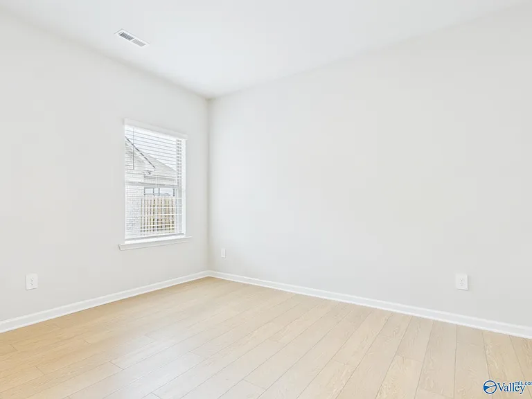 17993 Longleaf Dr — Photo 24