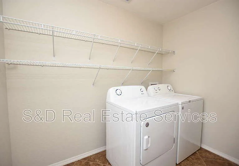 1606 Taylor Landing Dr — Photo 30