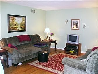 2nd image of 19 Tammie Dr