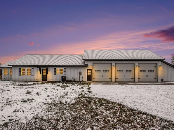 63601 Fair Rd, Sturgis, MI 49091