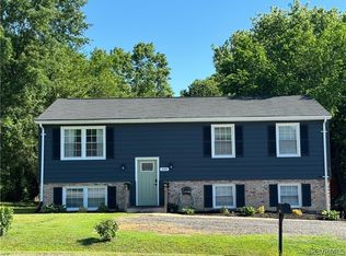 1105 W Roslyn Rd, Colonial Heights, VA 23834