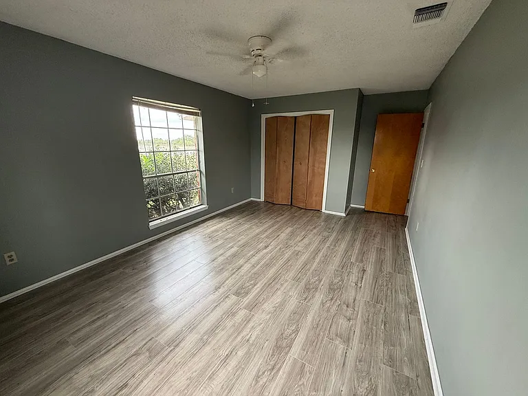 713 FM 153 — Photo 8